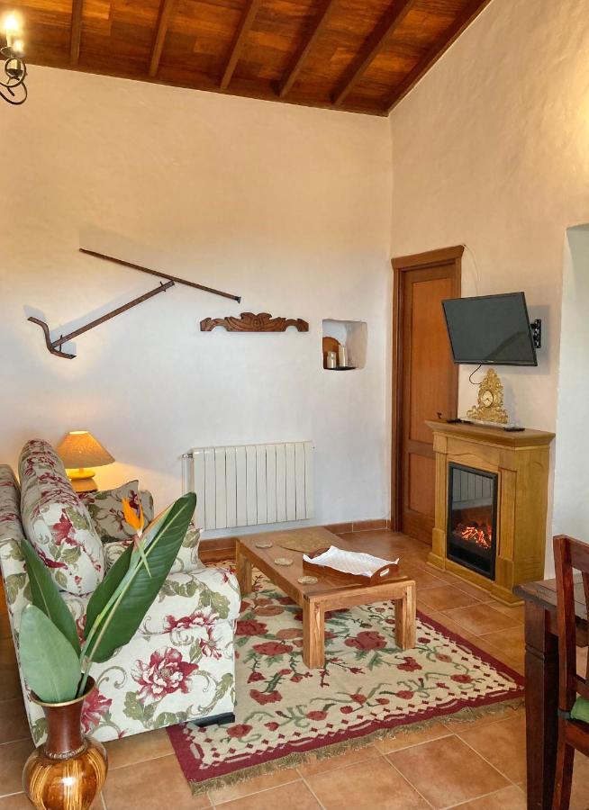 Bella Doramas Casas Rurales Panchita & Millo Moya  Exteriér fotografie